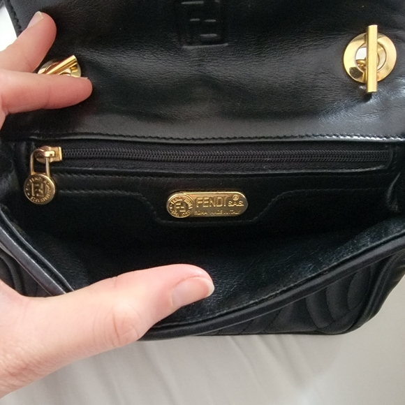 Vintage Fendi Roma Pasta Bag in Black Quilted Leather - Picture 8 of 13